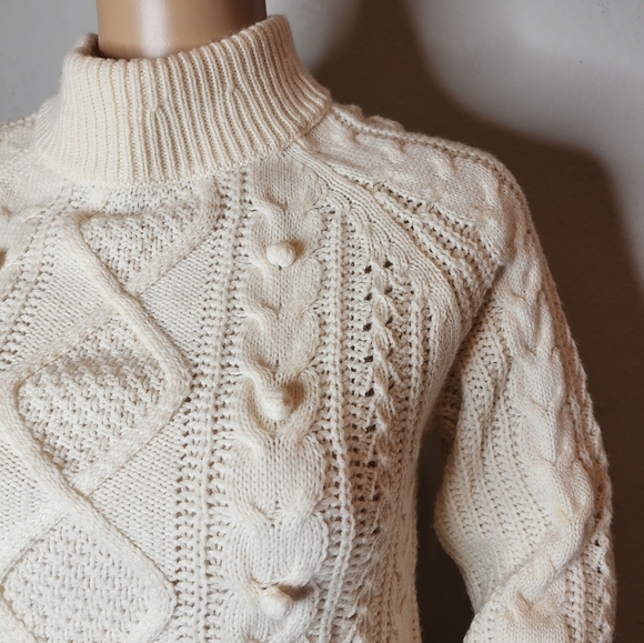 J. Crew Lambs-wool blend Cream Pom-pom cable-knit sweater. Size XS - Picture 2 of 16